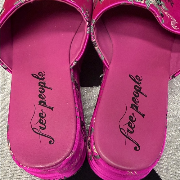 Free People Fuchsia Floral Women's Mules - Picture 3 of 6